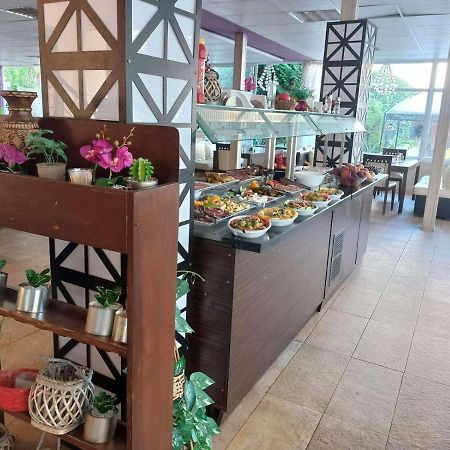 Tropics Hotel Szveti Vlasz Kültér fotó