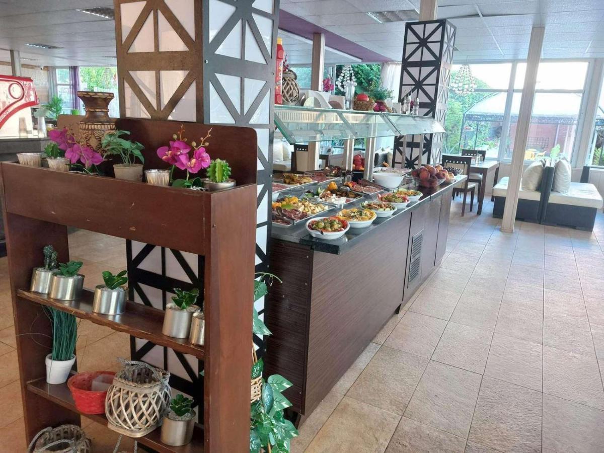 Tropics Hotel Szveti Vlasz Kültér fotó