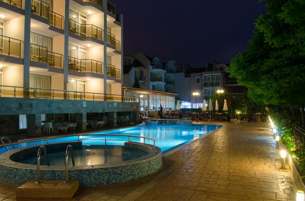 Tropics Hotel Szveti Vlasz Kültér fotó