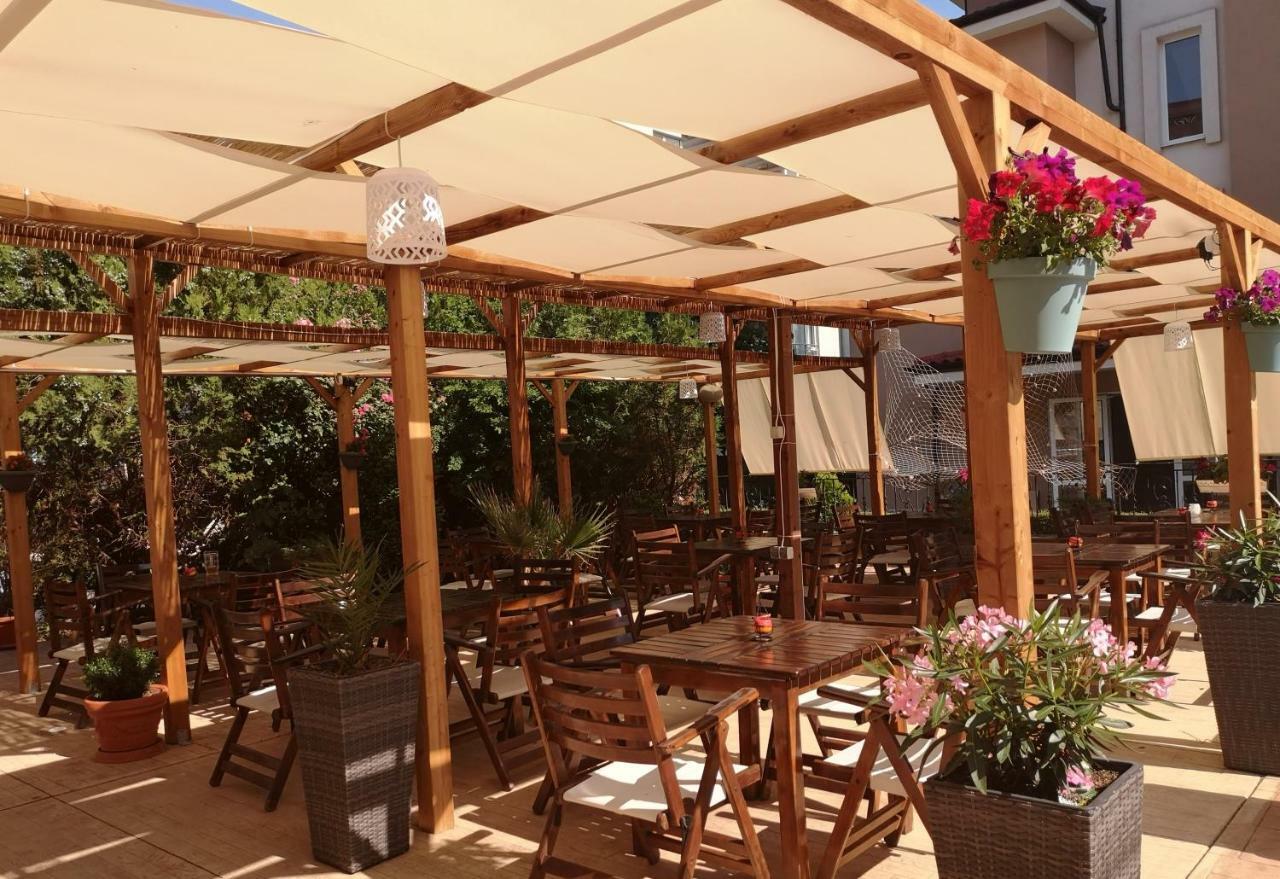 Tropics Hotel Szveti Vlasz Kültér fotó